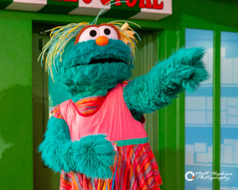 Busch Gardens Tampa - New Sesame Street Show 2018 - 005 - Touring