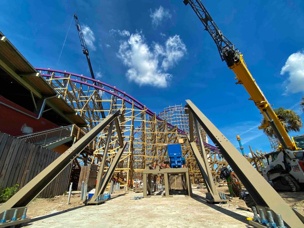 Busch Gardens Tampa Iron Gwazi Lift Hill Start Bgt Twitter