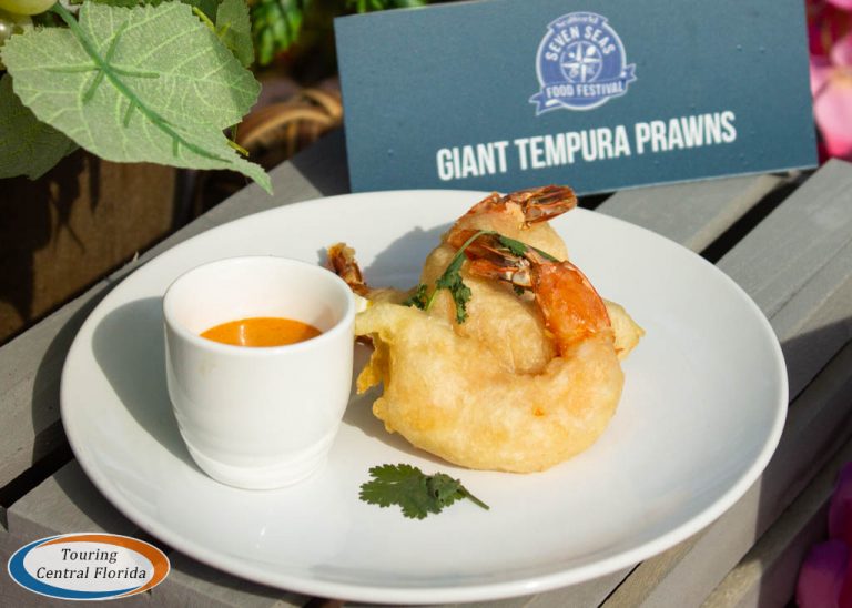 SeaWorld Orlando Seven Seas Food Festival 2021 Guide 17 Asian Market Tempura Prawns 001